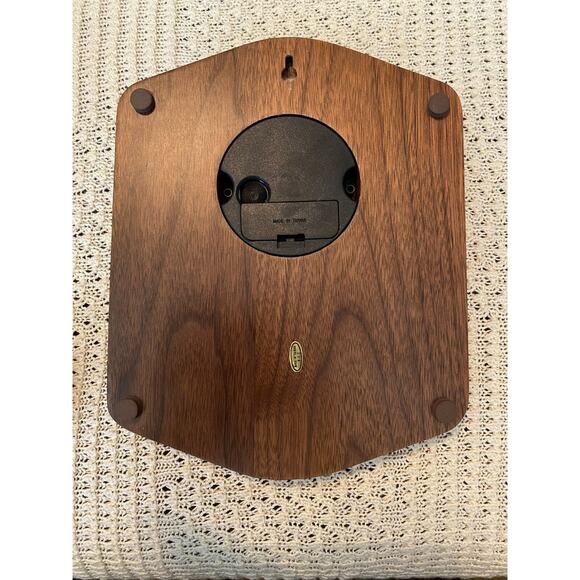 Vintage Danbury Clock Company Wall Decor Plaque Quartz Clock 10” Working - Picture 3 of 8